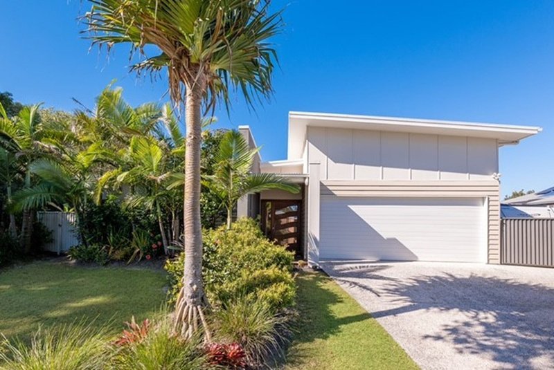 8 Koopa Place, Pelican Waters QLD 4551