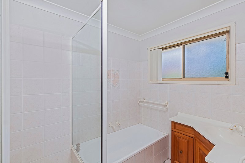 Photo - 8 Kooringal Close, Rathmines NSW 2283 - Image 18