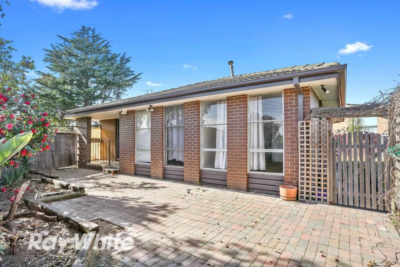 8 Kosciusko Avenue, Corio VIC 3214