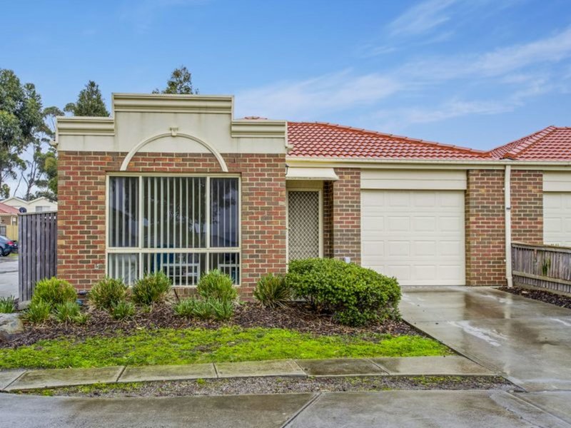 8 Kristian Drive, Hillside VIC 3037