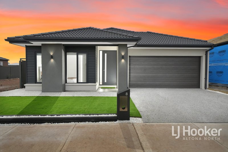 8 Kutjera Street, Manor Lakes VIC 3024