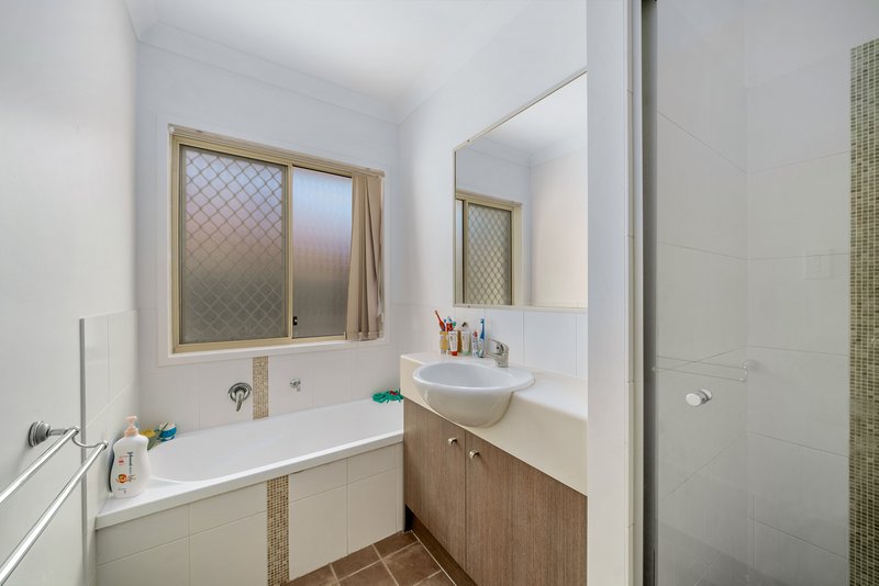 Photo - 8 Lachlan Street, Murrumba Downs QLD 4503 - Image 10