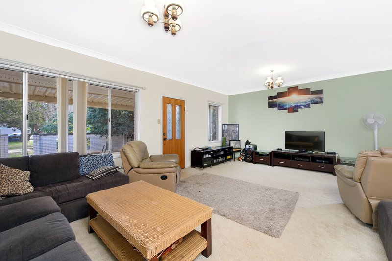 Photo - 8 Lake Road, Port Macquarie NSW 2444 - Image 4