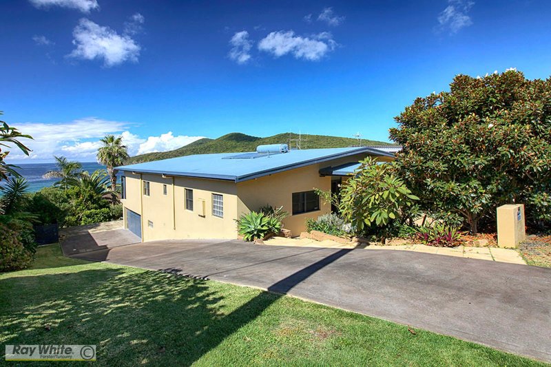 8 Lakeview Crescent, Forster NSW 2428