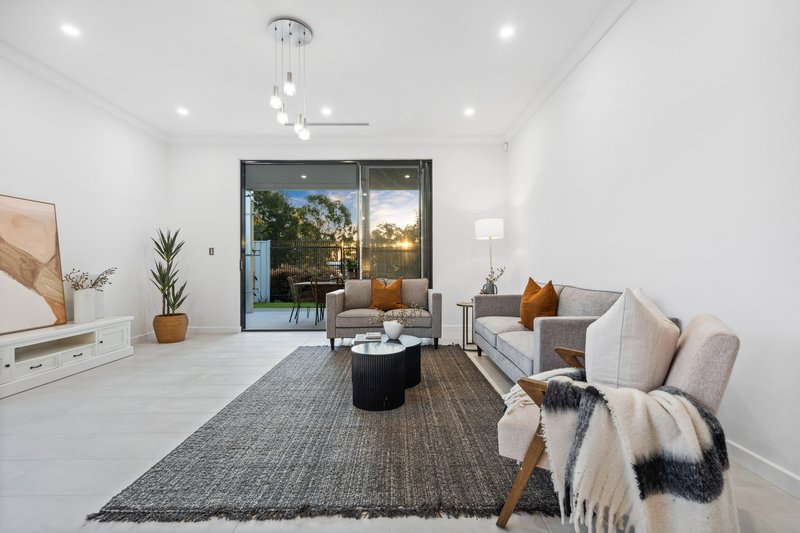 Photo - 8 Landseer Court, Fulham Gardens SA 5024 - Image 5