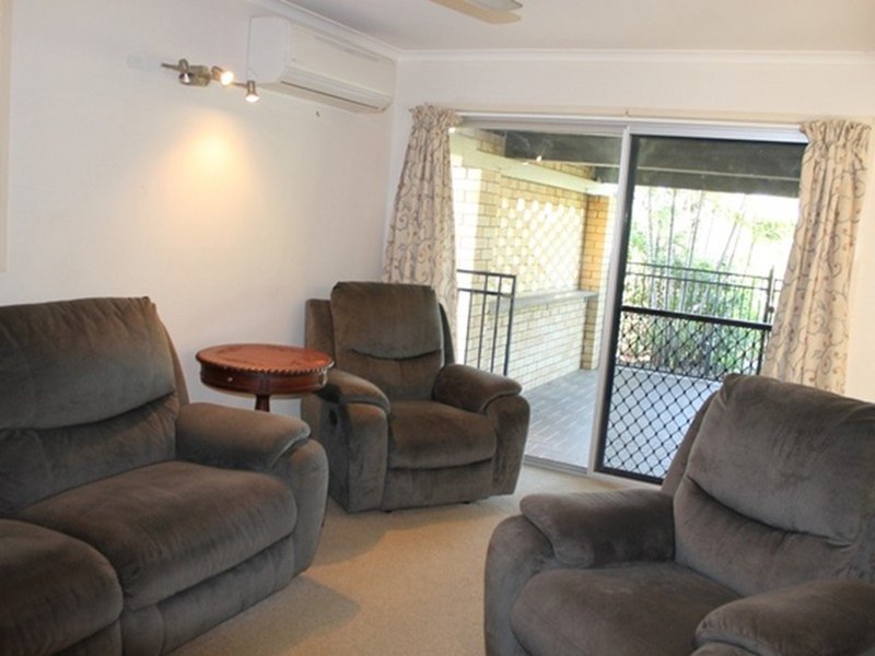 Photo - 8 Langdon Street, Tannum Sands QLD 4680 - Image 9