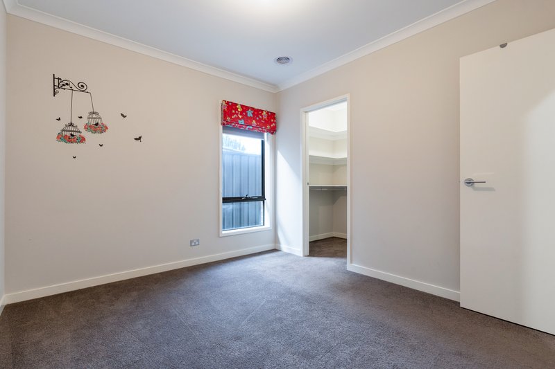 Photo - 8 Lansell Street, Craigieburn VIC 3064 - Image 14