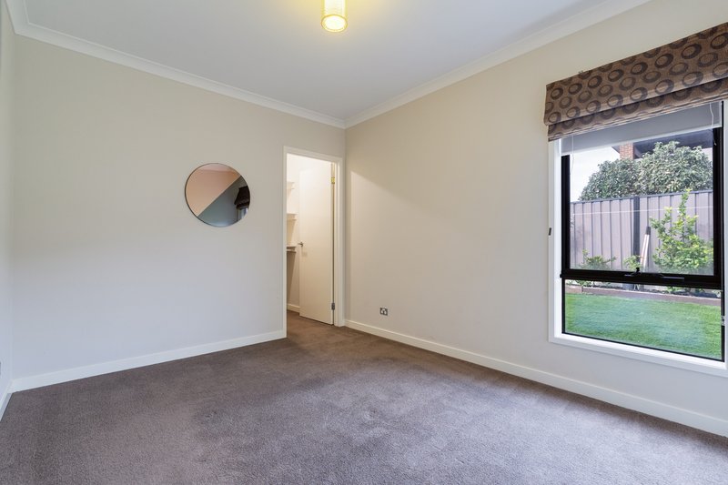 Photo - 8 Lansell Street, Craigieburn VIC 3064 - Image 15
