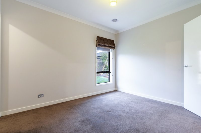Photo - 8 Lansell Street, Craigieburn VIC 3064 - Image 16