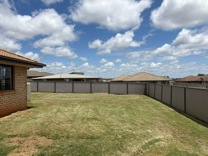 Photo - 8 Lara Court, Kingaroy QLD 4610 - Image 14