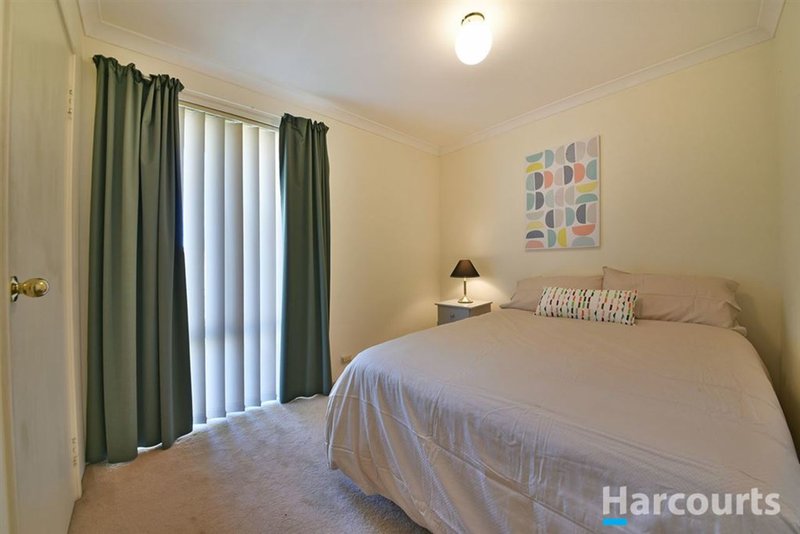 Photo - 8 Larissa Court, Ballajura WA 6066 - Image 7