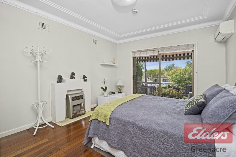 Photo - 8 Lascelles Avenue, Greenacre NSW 2190 - Image 5