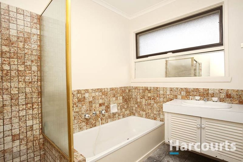 Photo - 8 Laturns Court, Vermont South VIC 3133 - Image 7