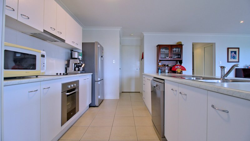 Photo - 8 Laurel Court, Tinana QLD 4650 - Image 6