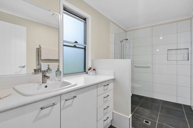 Photo - 8 Laurel Street, Maleny QLD 4552 - Image 12