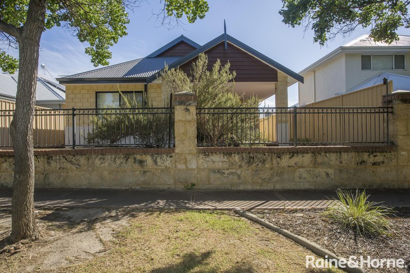 Photo - 8 Laverstock Street, South Guildford WA 6055 - Image 24