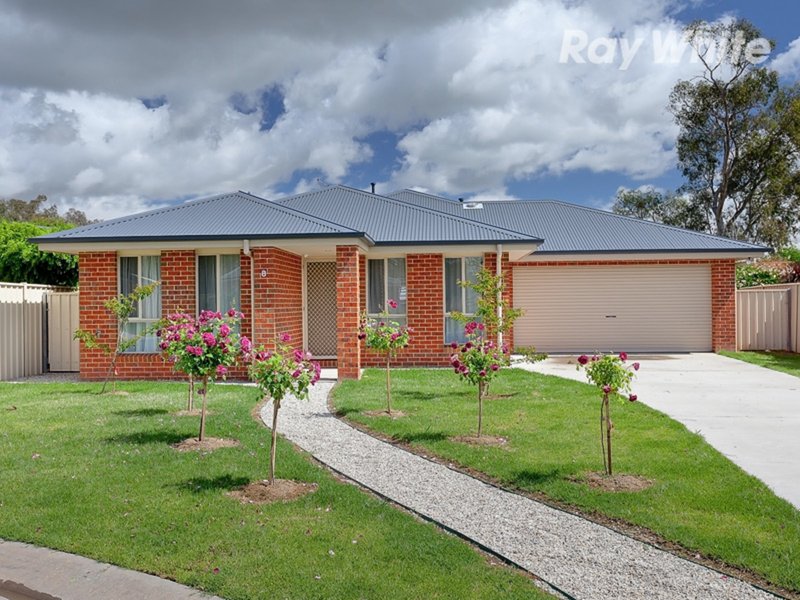 8 Lawrence Court, Jindera NSW 2642