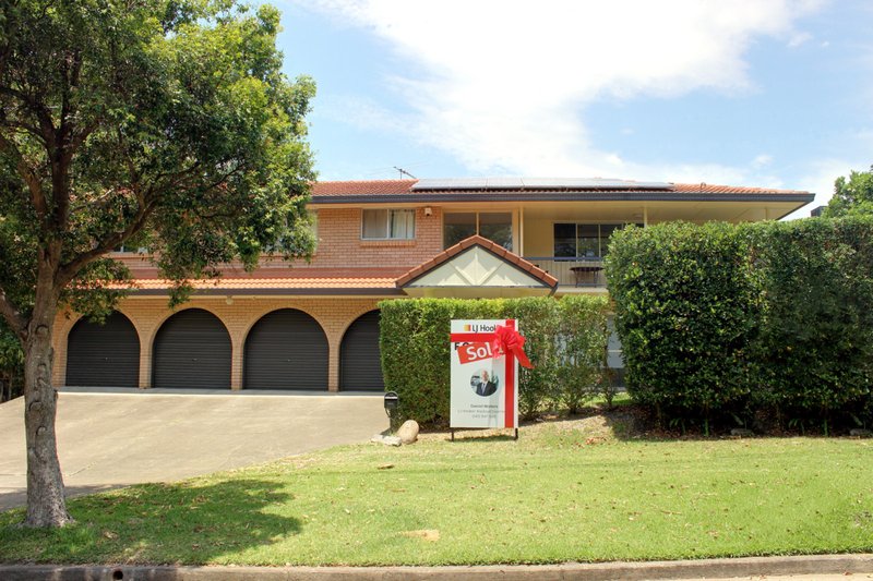 8 Lawrence Road, Chermside West QLD 4032