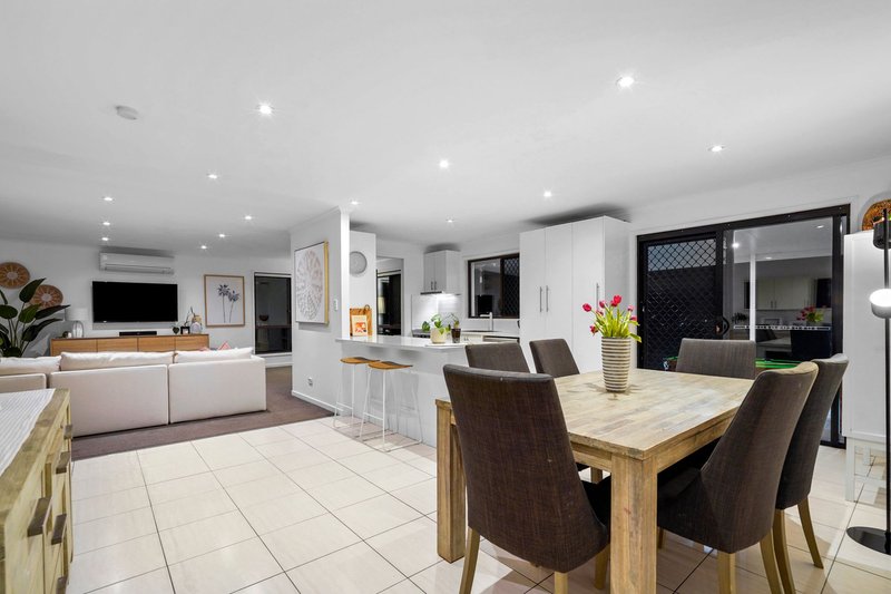 Photo - 8 Leanne Court, Mount Warren Park QLD 4207 - Image 14