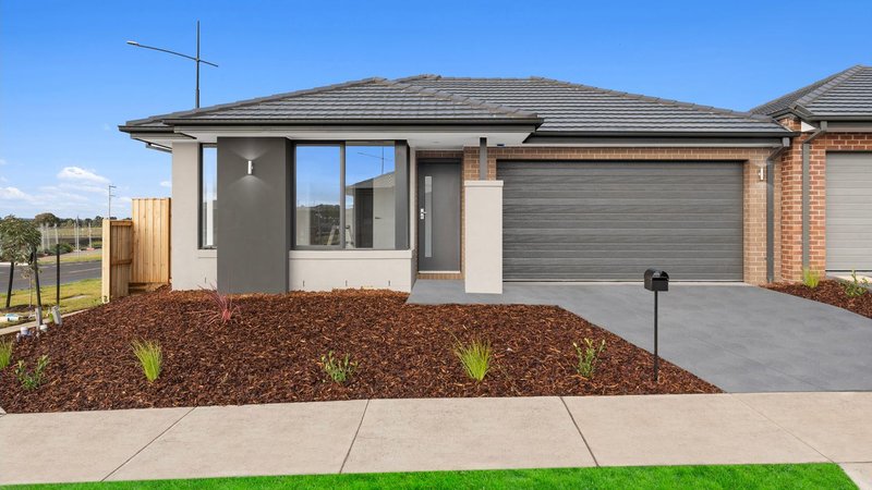 Photo - 8 Leggatt Way, Donnybrook VIC 3064 - Image 1