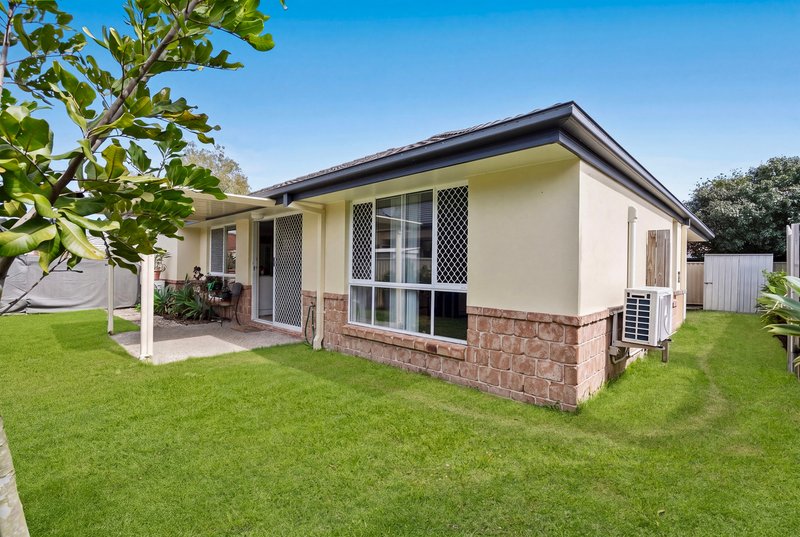 Photo - 8 Leighanne Crescent, Arundel QLD 4214 - Image 14