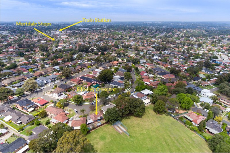 Photo - 8 Lesley Crescent, Mortdale NSW 2223 - Image 7