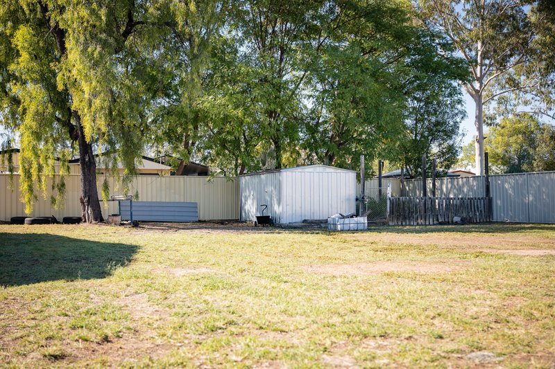 Photo - 8 Lewis Street, Roma QLD 4455 - Image 11