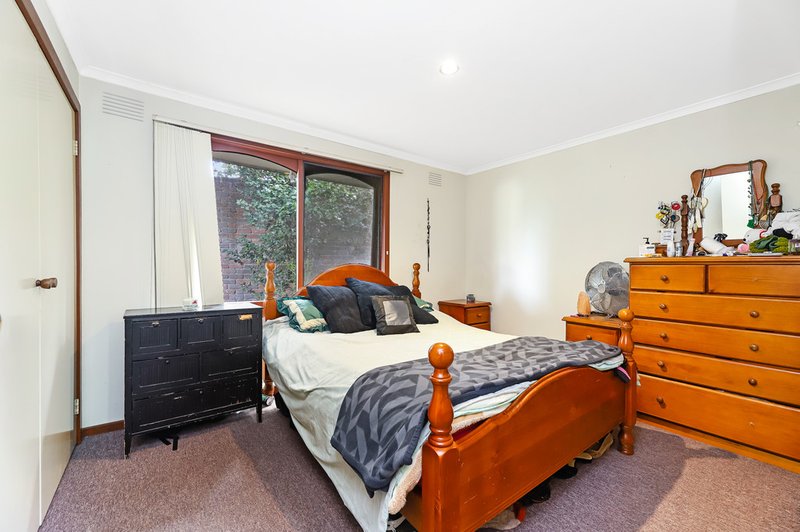 Photo - 8 Lilydale Court, Thomastown VIC 3074 - Image 11