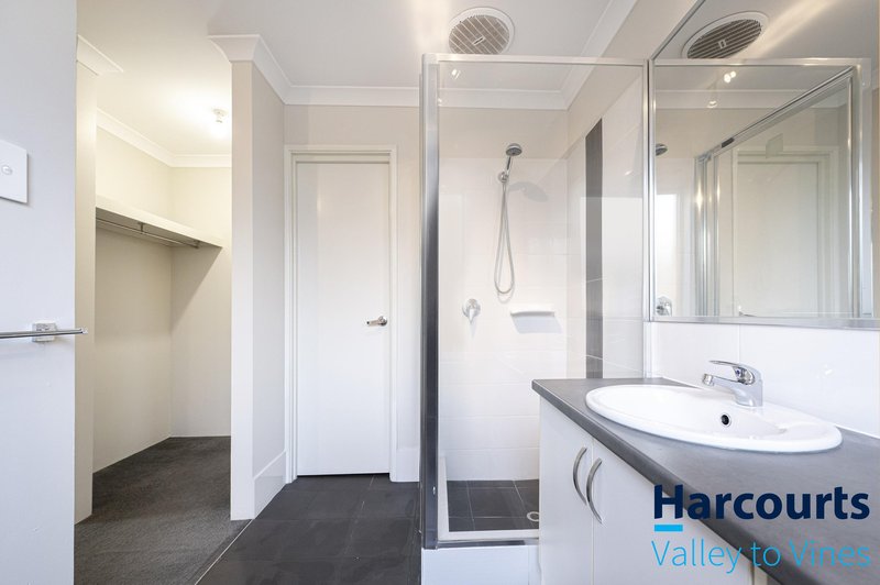 Photo - 8 Linacre Road, Bullsbrook WA 6084 - Image 8