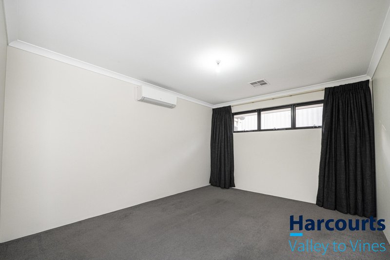 Photo - 8 Linacre Road, Bullsbrook WA 6084 - Image 10