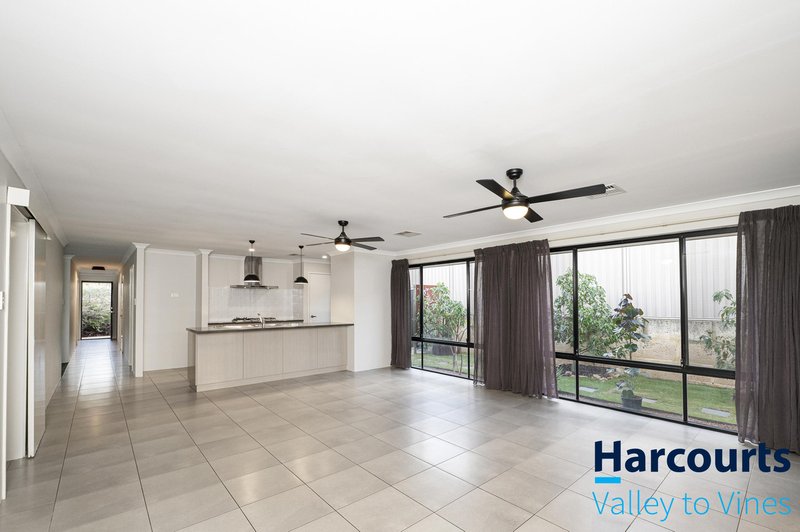 Photo - 8 Linacre Road, Bullsbrook WA 6084 - Image 15