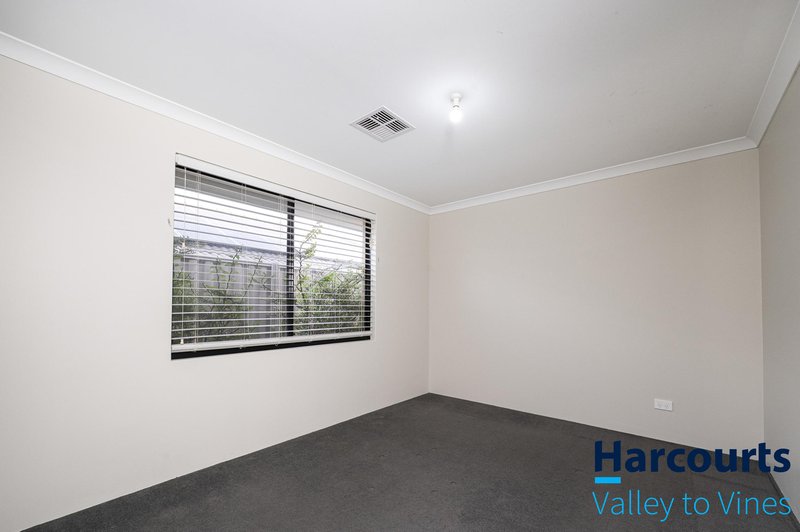 Photo - 8 Linacre Road, Bullsbrook WA 6084 - Image 17