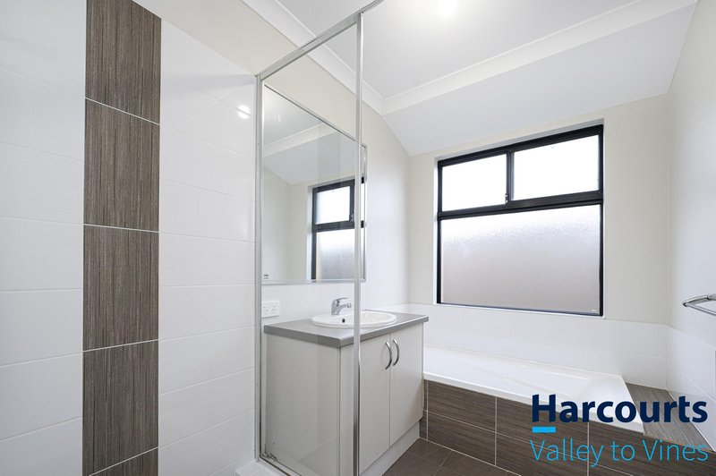 Photo - 8 Linacre Road, Bullsbrook WA 6084 - Image 18