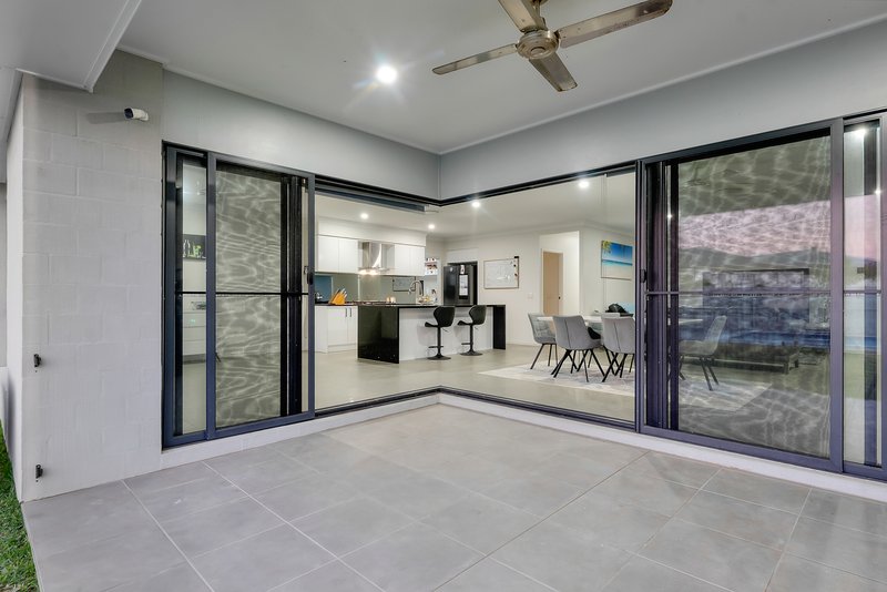 Photo - 8 Lindeman Street, Burpengary East QLD 4505 - Image 15