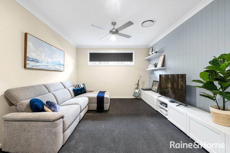 Photo - 8 Liner Street, Vincentia NSW 2540 - Image 5