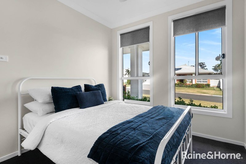 Photo - 8 Liner Street, Vincentia NSW 2540 - Image 11