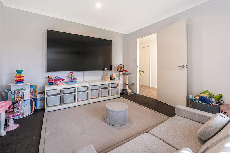 Photo - 8 Lipizzaner Road, Byford WA 6122 - Image 4