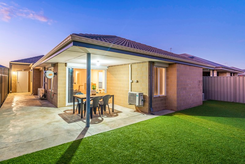 Photo - 8 Lipizzaner Road, Byford WA 6122 - Image 20
