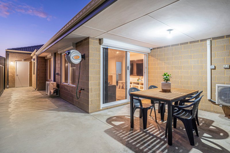 Photo - 8 Lipizzaner Road, Byford WA 6122 - Image 22