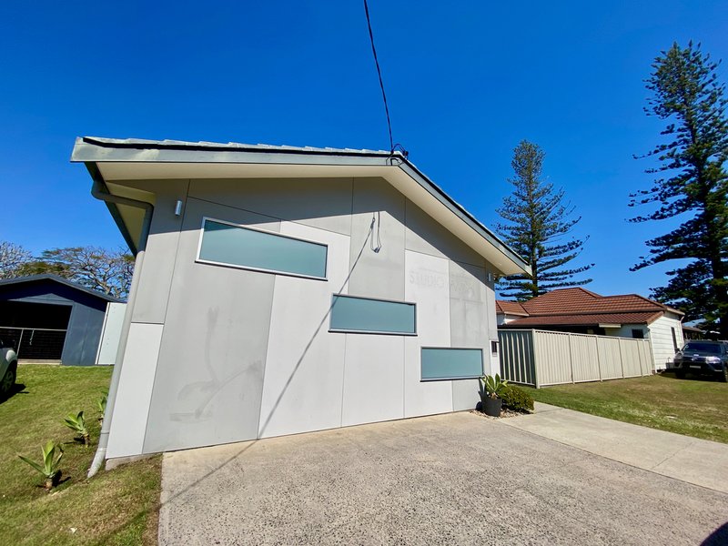 8 Little High Street, Yamba NSW 2464