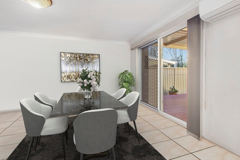 Photo - 8 Lloyd Place, Casula NSW 2170 - Image 4