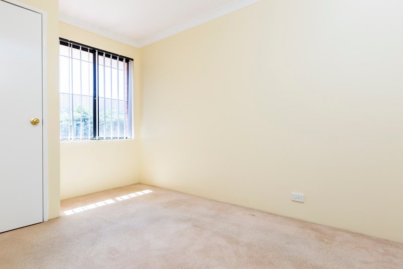 Photo - 8 Lloyd Way, Usher WA 6230 - Image 12