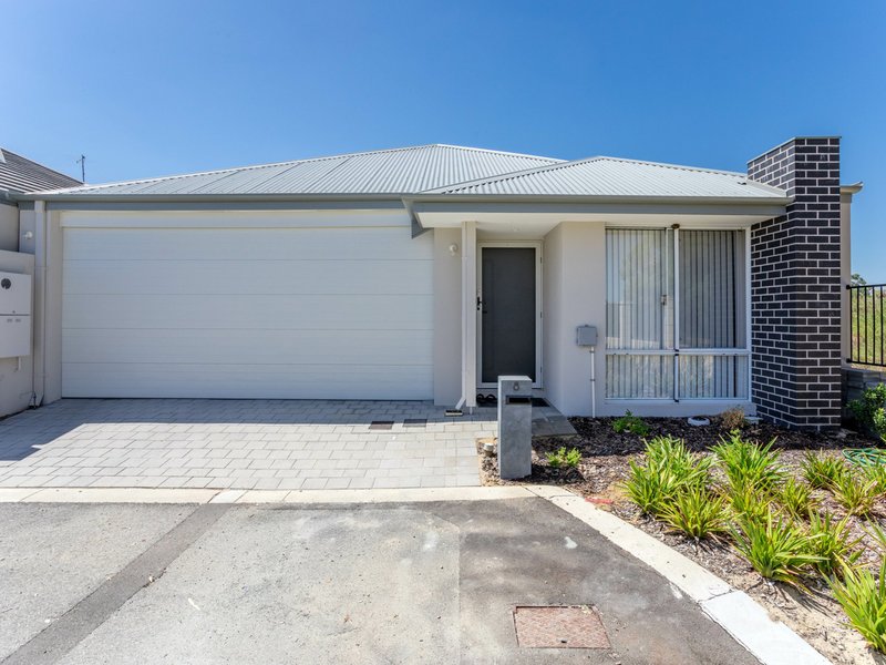 8 Loa Close, Southern River WA 6110