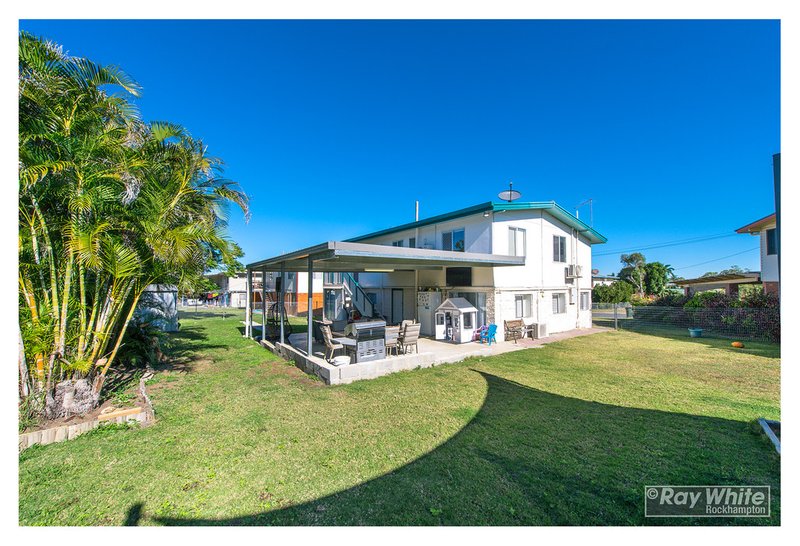 Photo - 8 Locke Street, Kawana QLD 4701 - Image 3