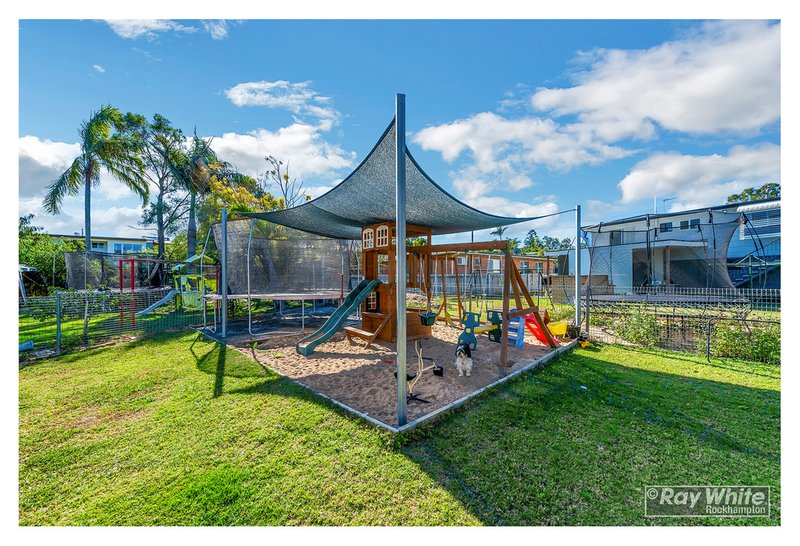 Photo - 8 Locke Street, Kawana QLD 4701 - Image 13