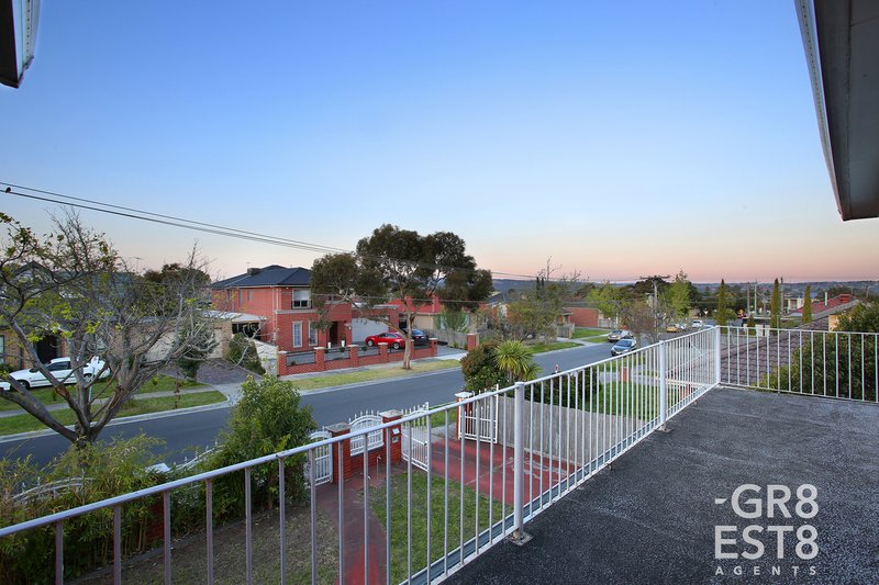 Photo - 8 Lockington Crescent, Dandenong VIC 3175 - Image 13