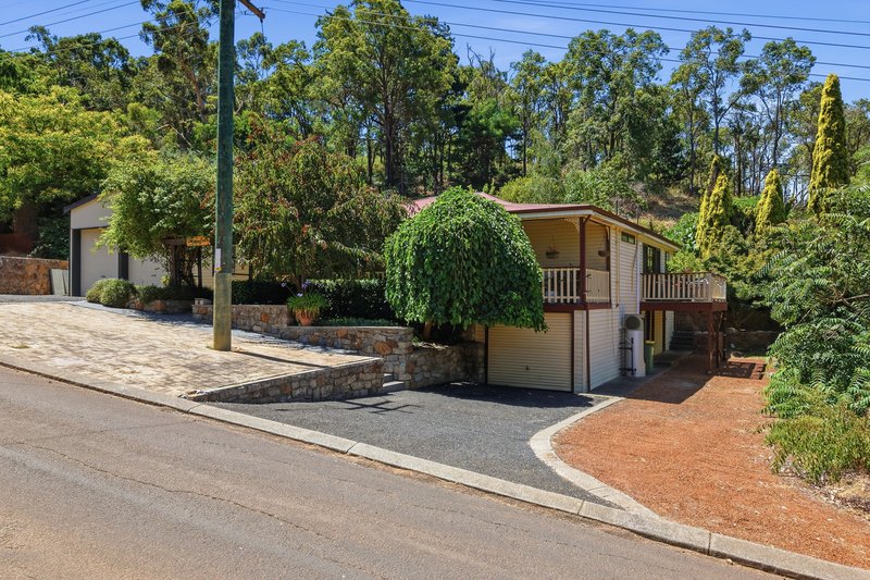 Photo - 8 Loftie Street, Bridgetown WA 6255 - Image 5