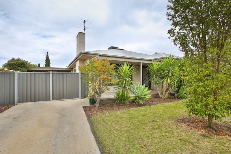 8 Logan Avenue, Mildura VIC 3500