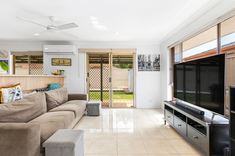 Photo - 8 Loreto Close, Boondall QLD 4034 - Image 2