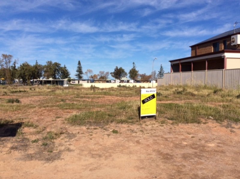 8 (Lot 27) Pamir Court, Wallaroo SA 5556